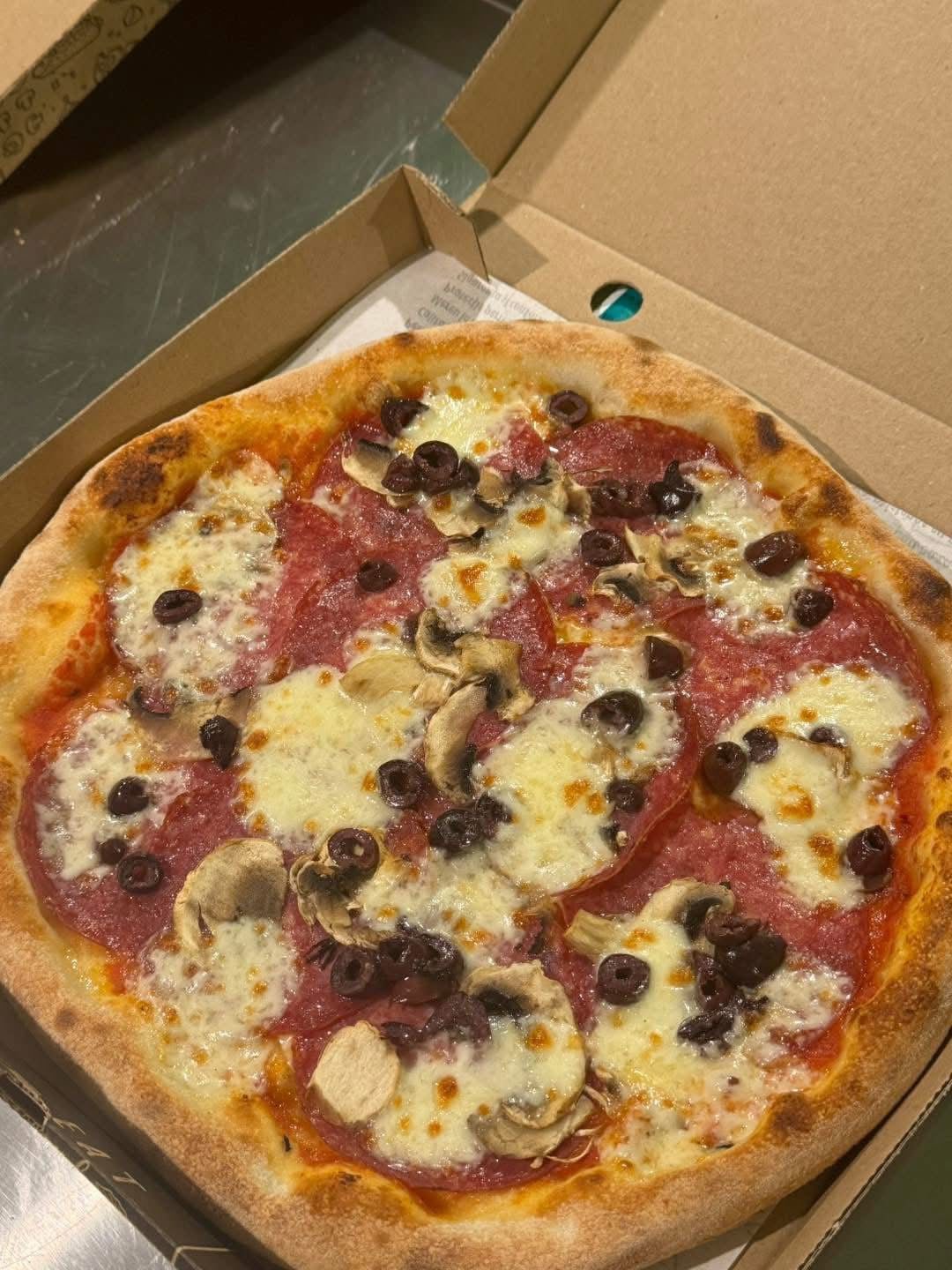 Pizza Salami